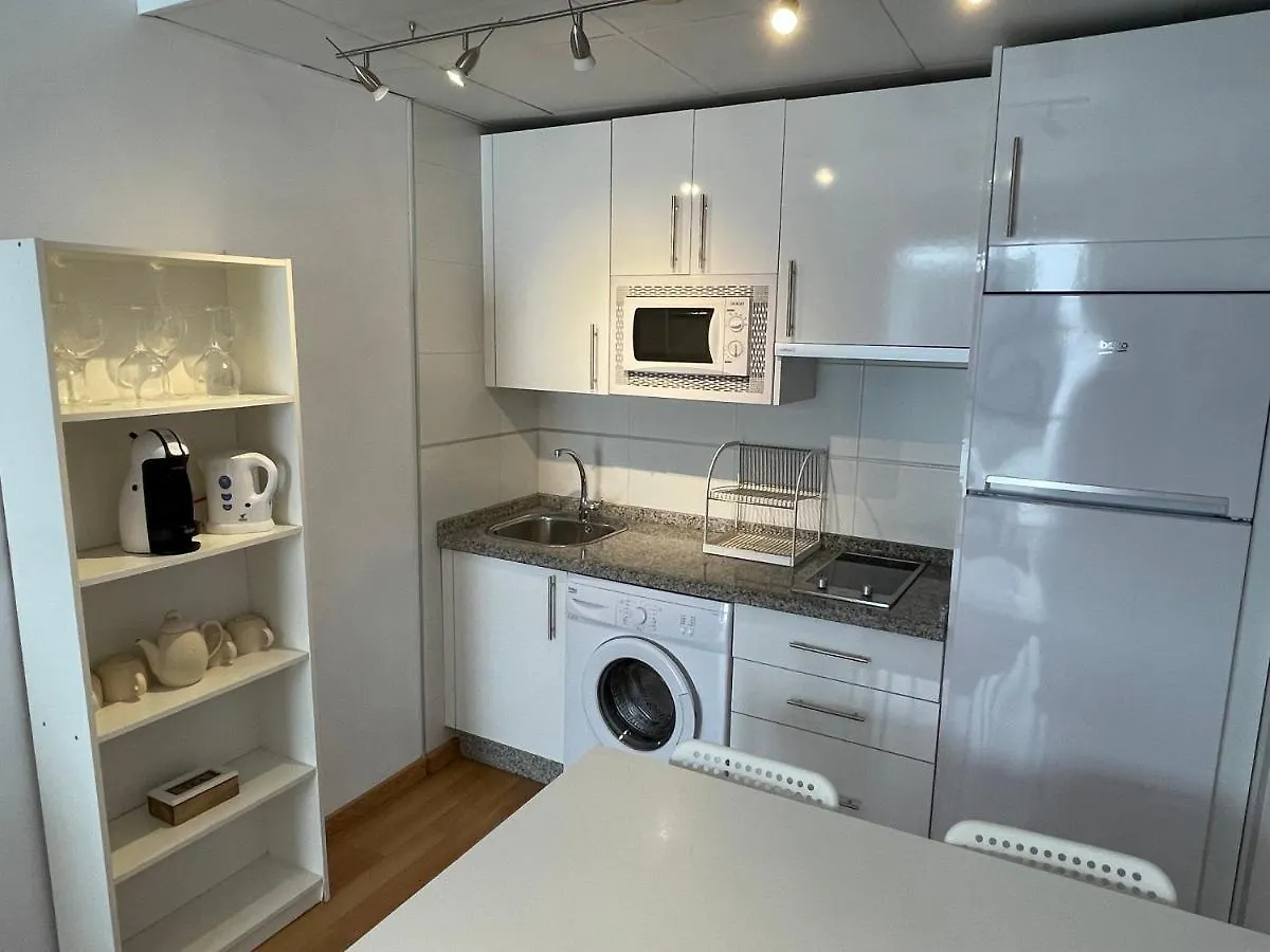 Amazing Apartment In The Heart Of Malaga Pool & Free Parking